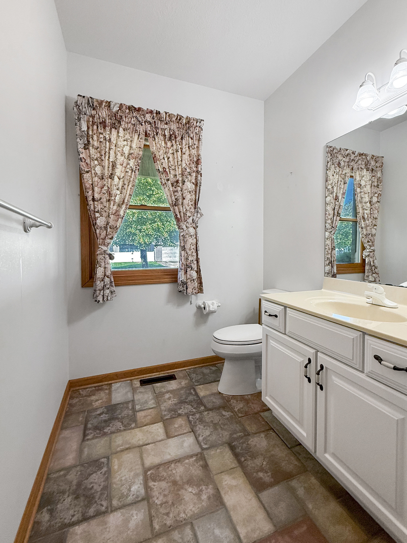 532 Neipswah Avenue Rantoul, IL 61866 - Photo 12 of 29