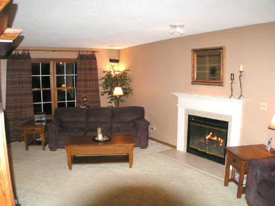 8877 North Hedge Road Byron, IL 61010 - Photo 2 of 6 Gallery Image 2