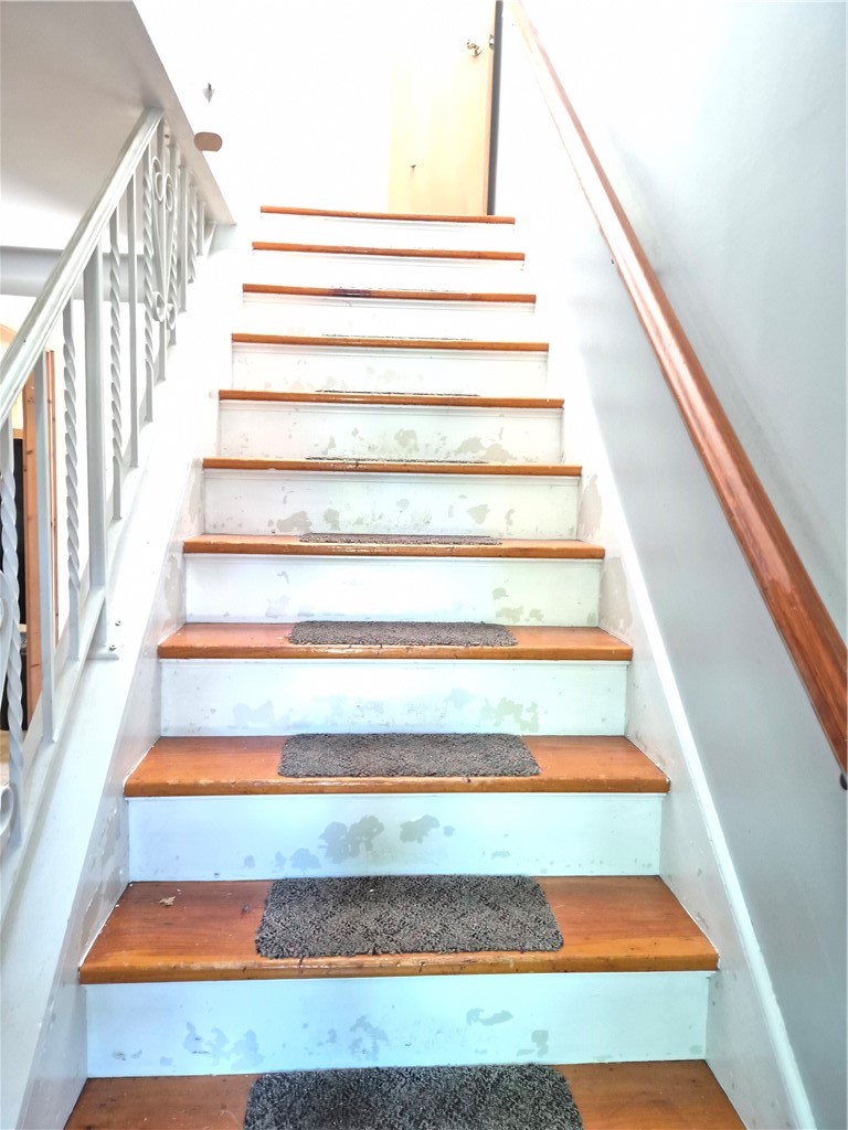 384 Devils Foot Road North Kingstown, RI 02852 - Photo 10 of 17 Gallery Image 10