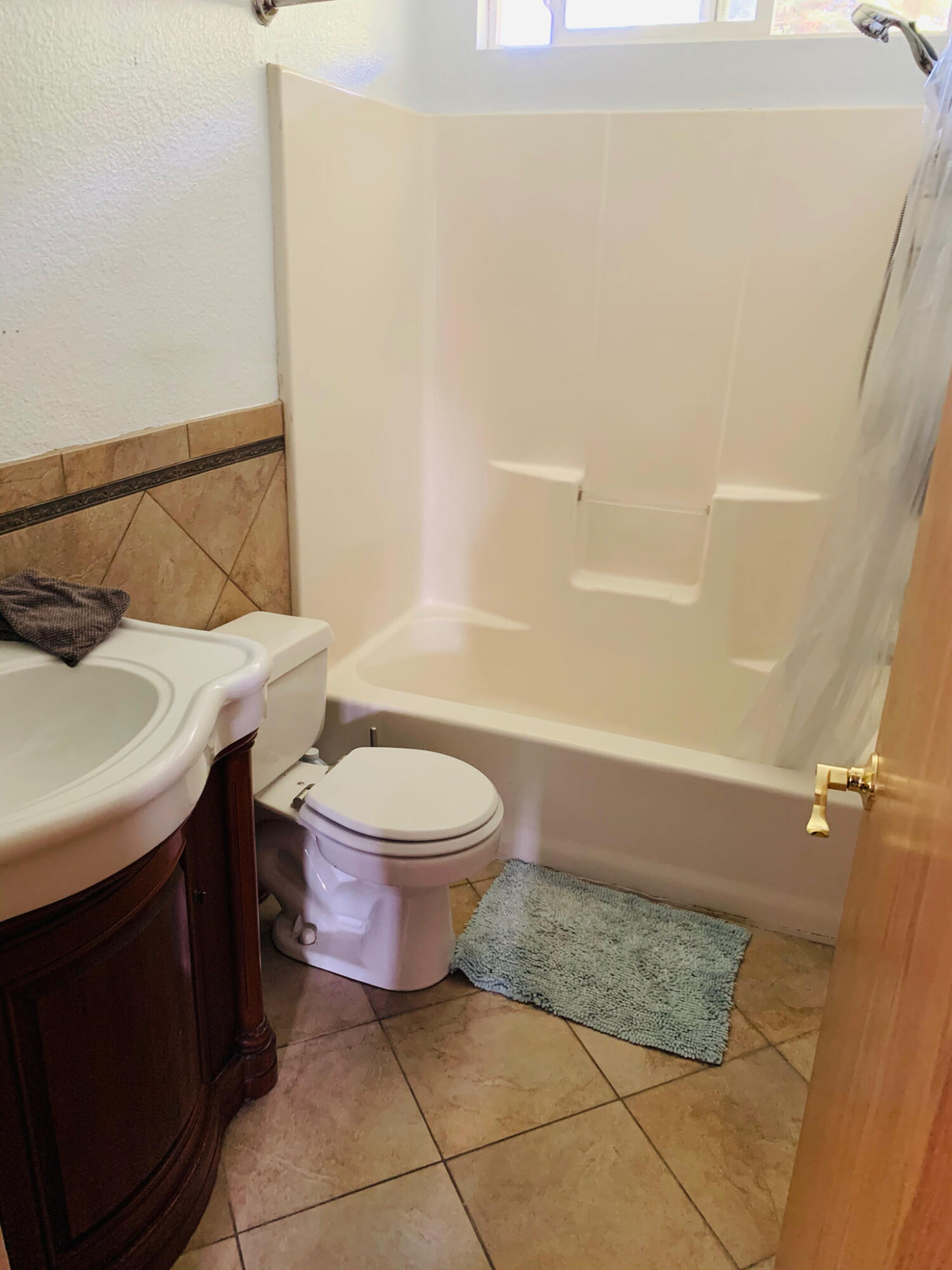 125 Meadow Bridge Lane Rio Dell, CA 95562 - Photo 5 of 7