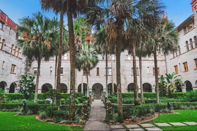 $849,900 | 123 Whispering Oaks Circle, St. Augustine, FL 32080