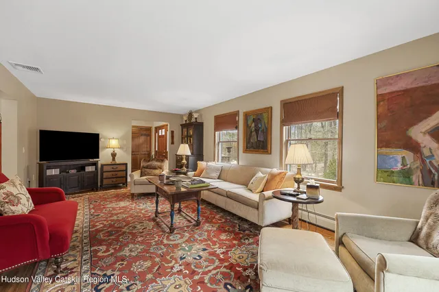 $699,000 | 4 Mountain View Drive, Kerhonkson, NY 12446