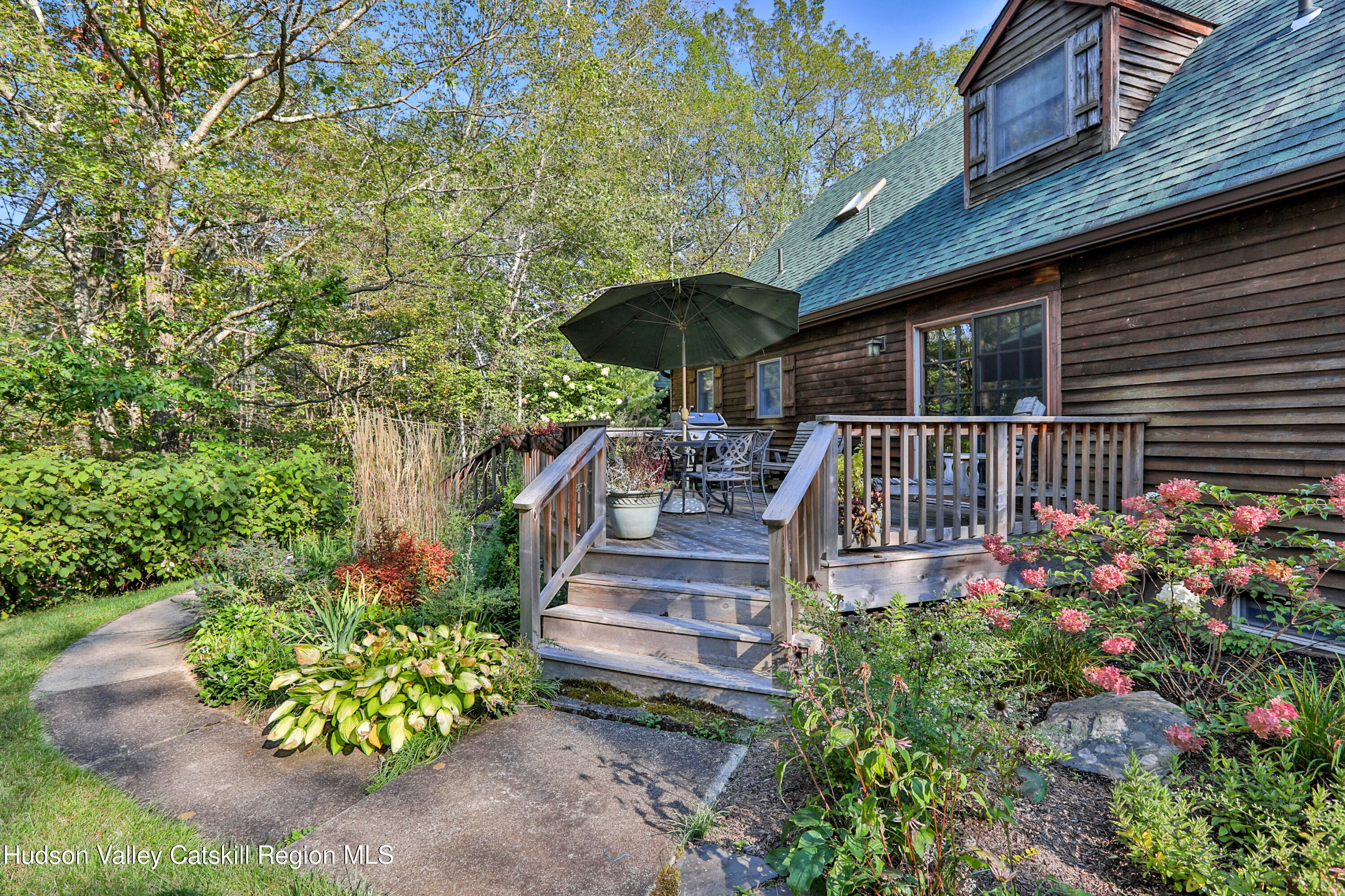 4 Mountain View Drive Kerhonkson, NY 12446 - Photo 5 of 37 a view of a garden with patio