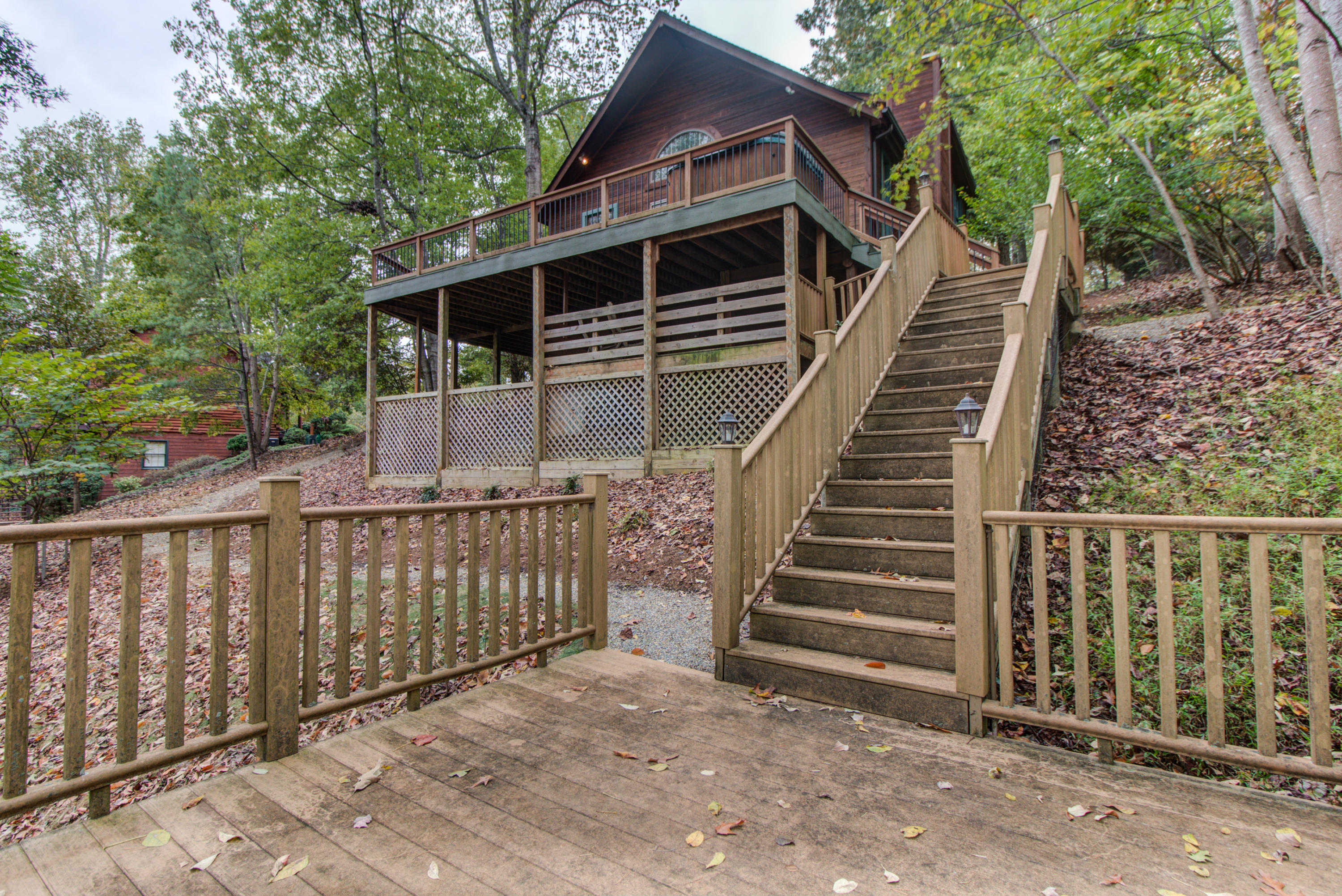 102 Red Oak Road Moneta, VA 24121 - Photo 13 of 43 Rear View