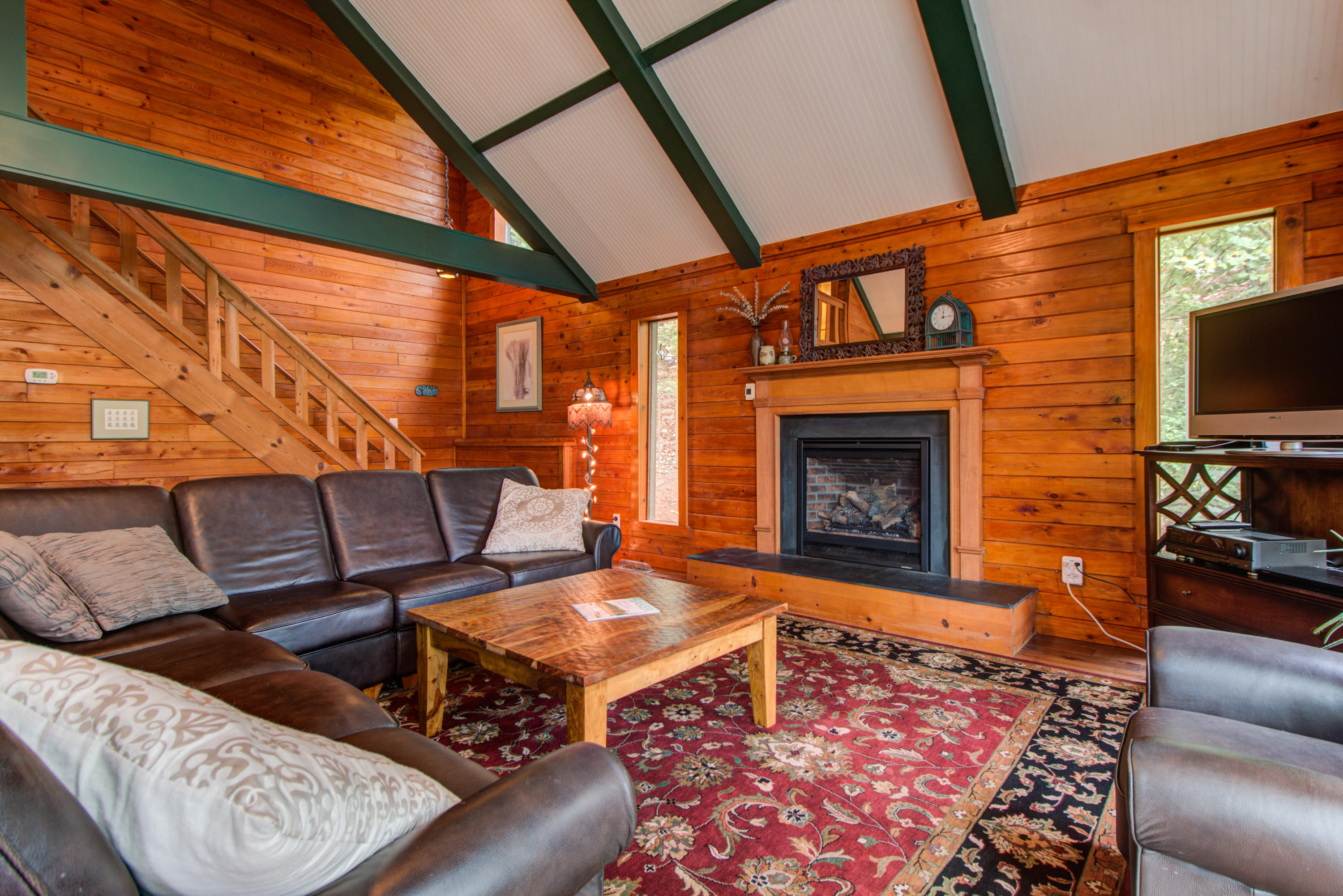 102 Red Oak Road Moneta, VA 24121 - Photo 14 of 43 Great Room