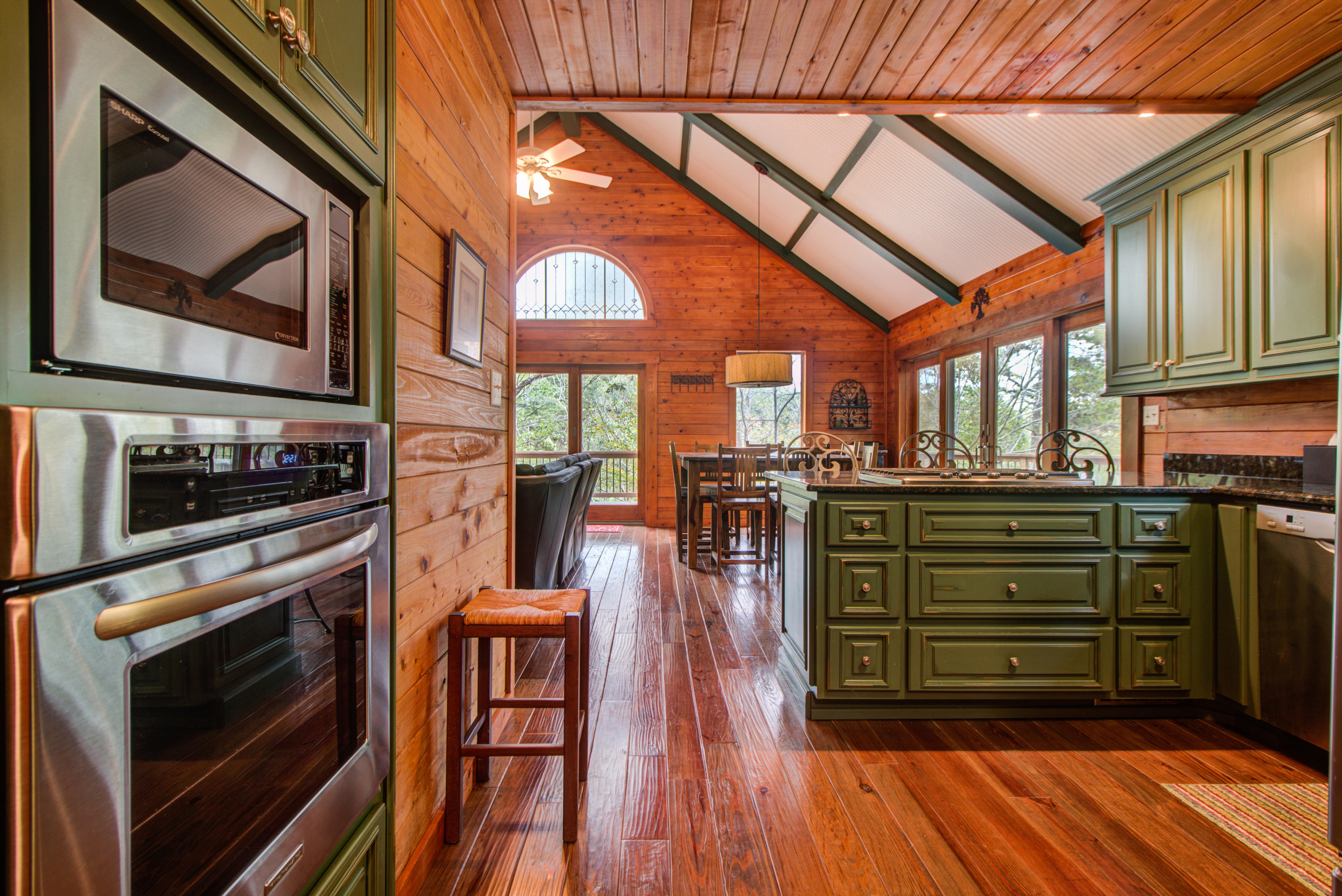 102 Red Oak Road Moneta, VA 24121 - Photo 18 of 43 Kitchen