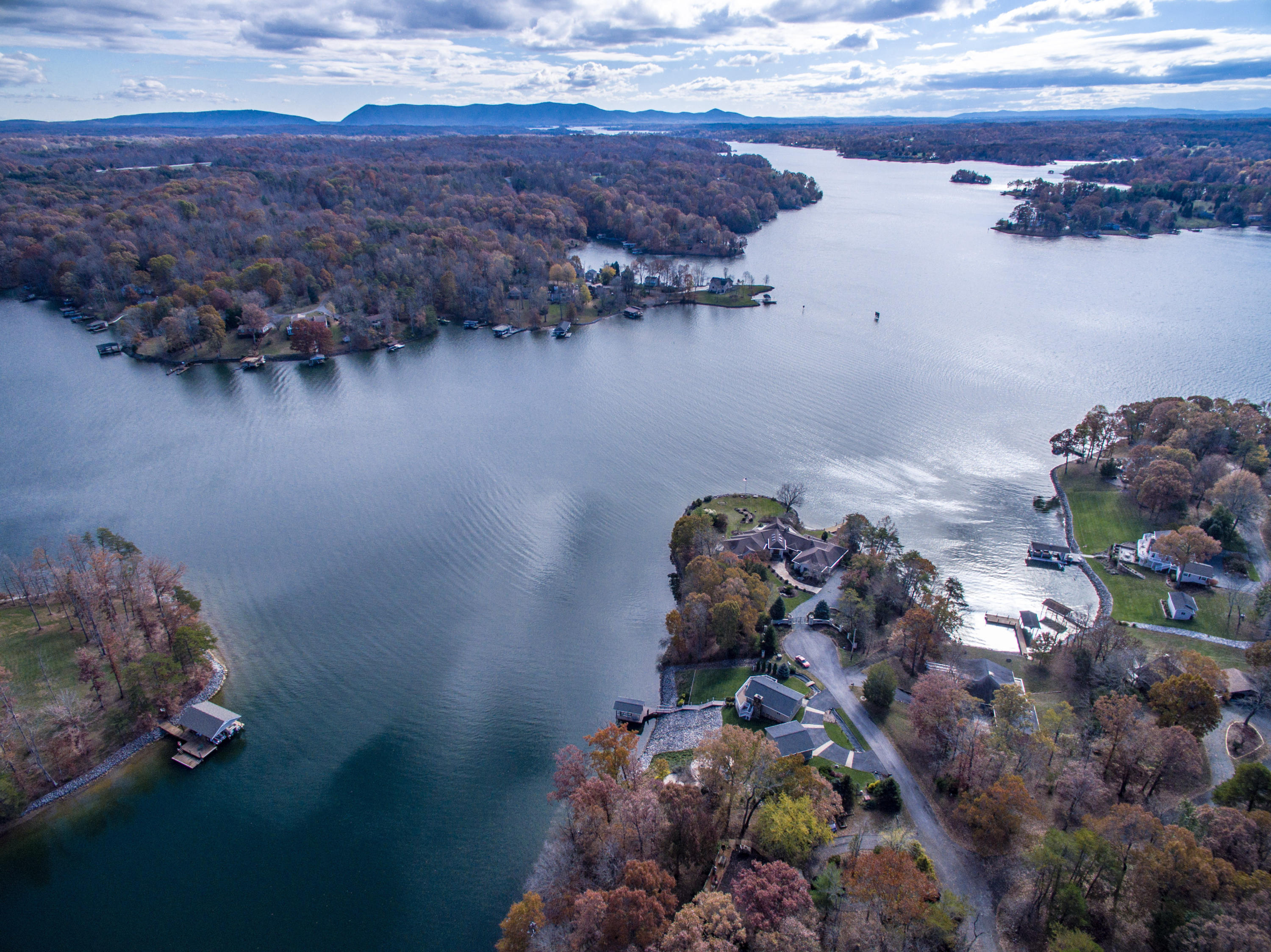 102 Red Oak Road Moneta, VA 24121 - Photo 41 of 43 Lake Area View
