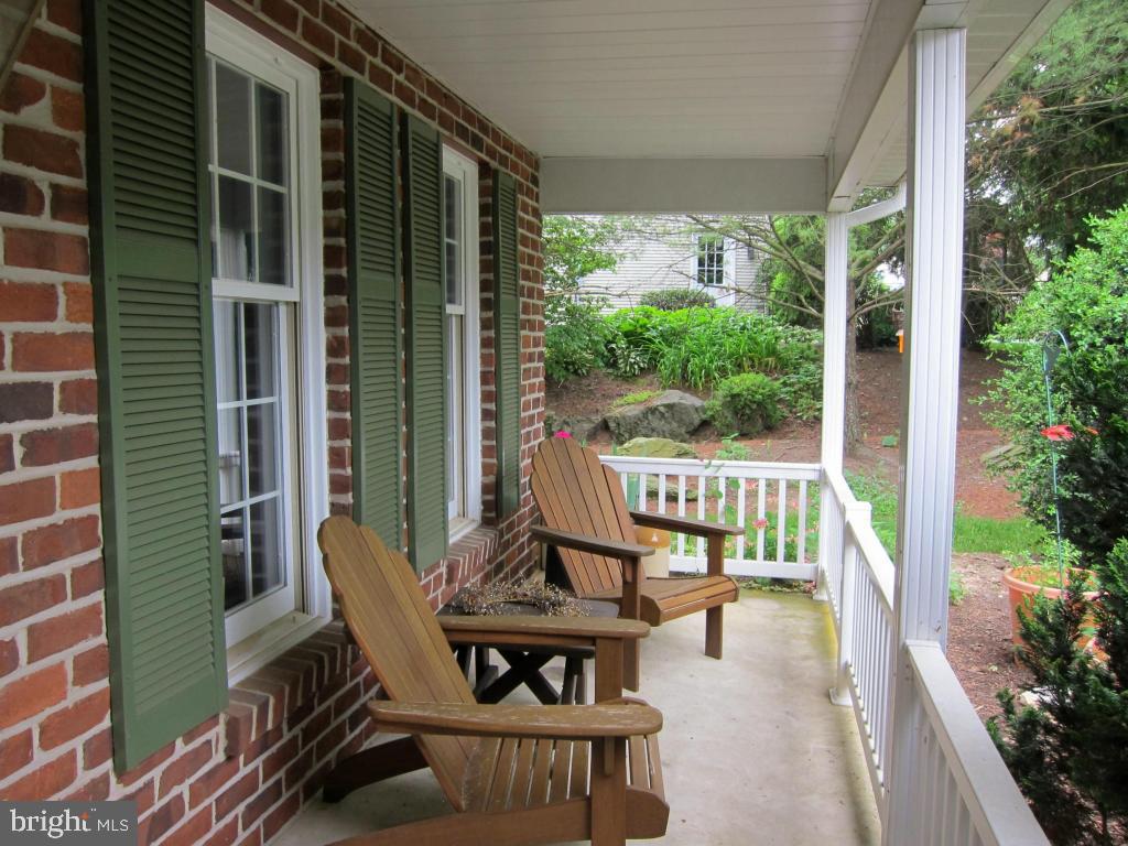 165 Ridings Way Lancaster, PA 17601 - Photo 3 of 92 Gallery Image 3