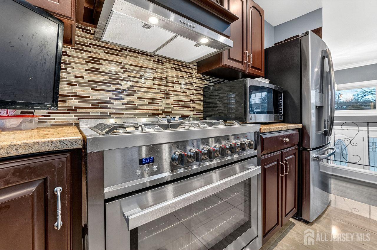 179 Phillips Road Somerset, NJ 08873 - Photo 16 of 39