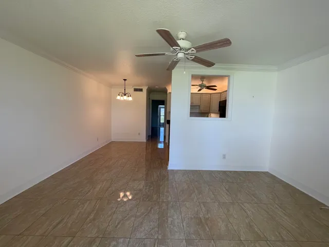 $1,200 | 1225 Northwest 21st Street, Unit 1104, Stuart, FL 34994