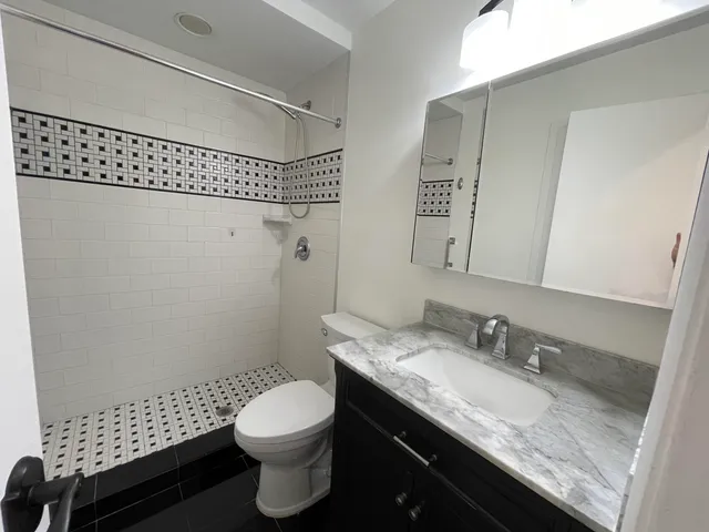 $1,200 | 1225 Northwest 21st Street, Unit 1104, Stuart, FL 34994