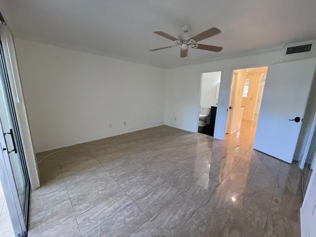 $1,200 | 1225 Northwest 21st Street, Unit 1104, Stuart, FL 34994