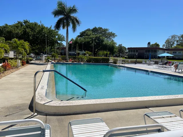 $1,200 | 1225 Northwest 21st Street, Unit 1104, Stuart, FL 34994
