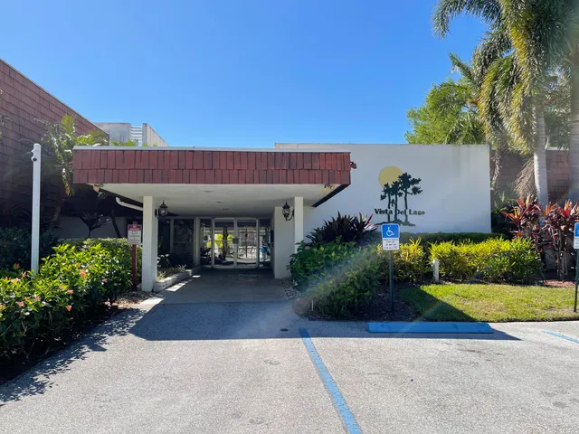 $1,200 | 1225 Northwest 21st Street, Unit 1104, Stuart, FL 34994