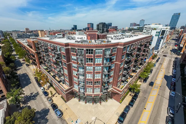 $559,000 | 1000 West Adams Street, Unit 703, Chicago, IL 60607