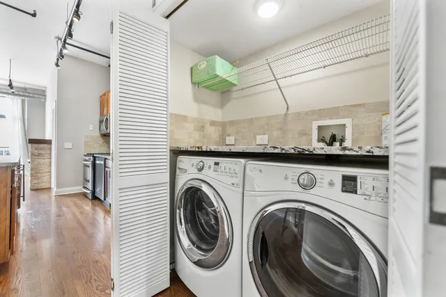 $559,000 | 1000 West Adams Street, Unit 703, Chicago, IL 60607