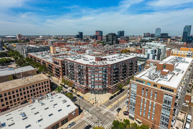 $559,000 | 1000 West Adams Street, Unit 703, Chicago, IL 60607