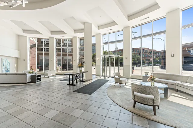 $559,000 | 1000 West Adams Street, Unit 703, Chicago, IL 60607