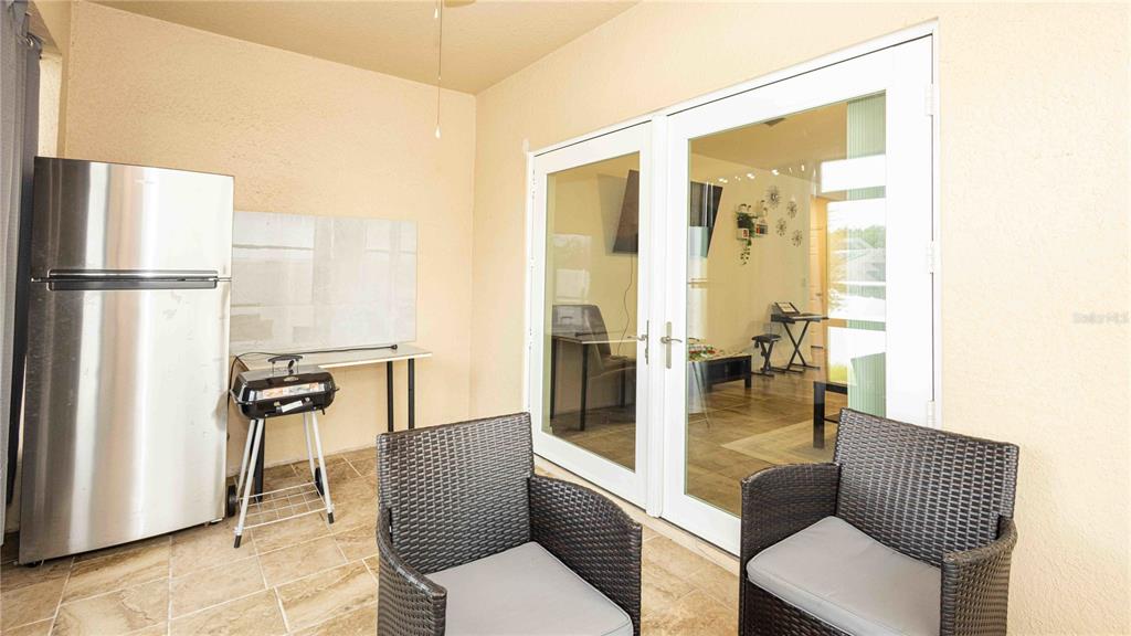 815 Montgomery Drive Davenport, FL 33897 - Photo 18 of 24 a living room with furniture