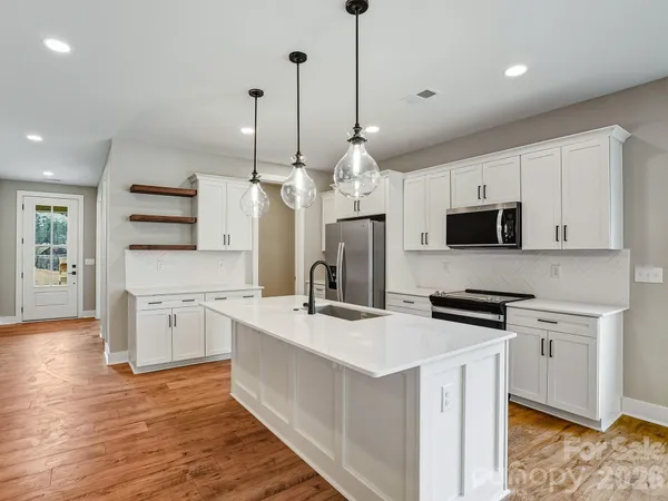 $599,900 | 112 Chapel Xing Lane, Unit 13, Weaverville, NC 28787