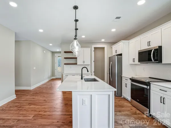 $599,900 | 112 Chapel Xing Lane, Unit 13, Weaverville, NC 28787