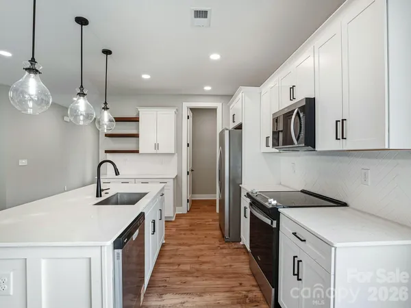 $599,900 | 112 Chapel Xing Lane, Unit 13, Weaverville, NC 28787