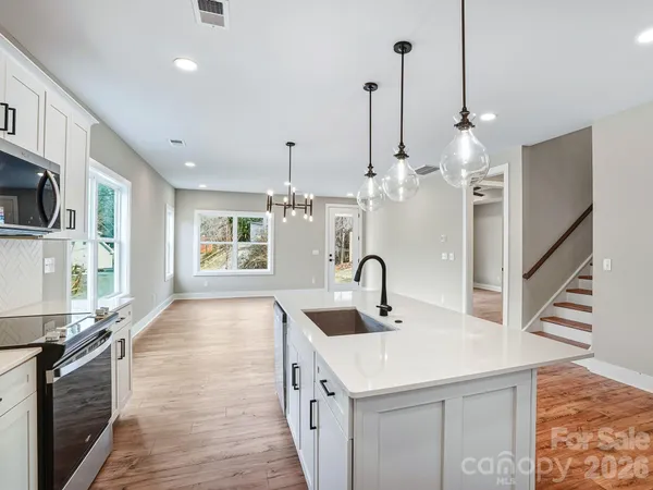 $599,900 | 112 Chapel Xing Lane, Unit 13, Weaverville, NC 28787