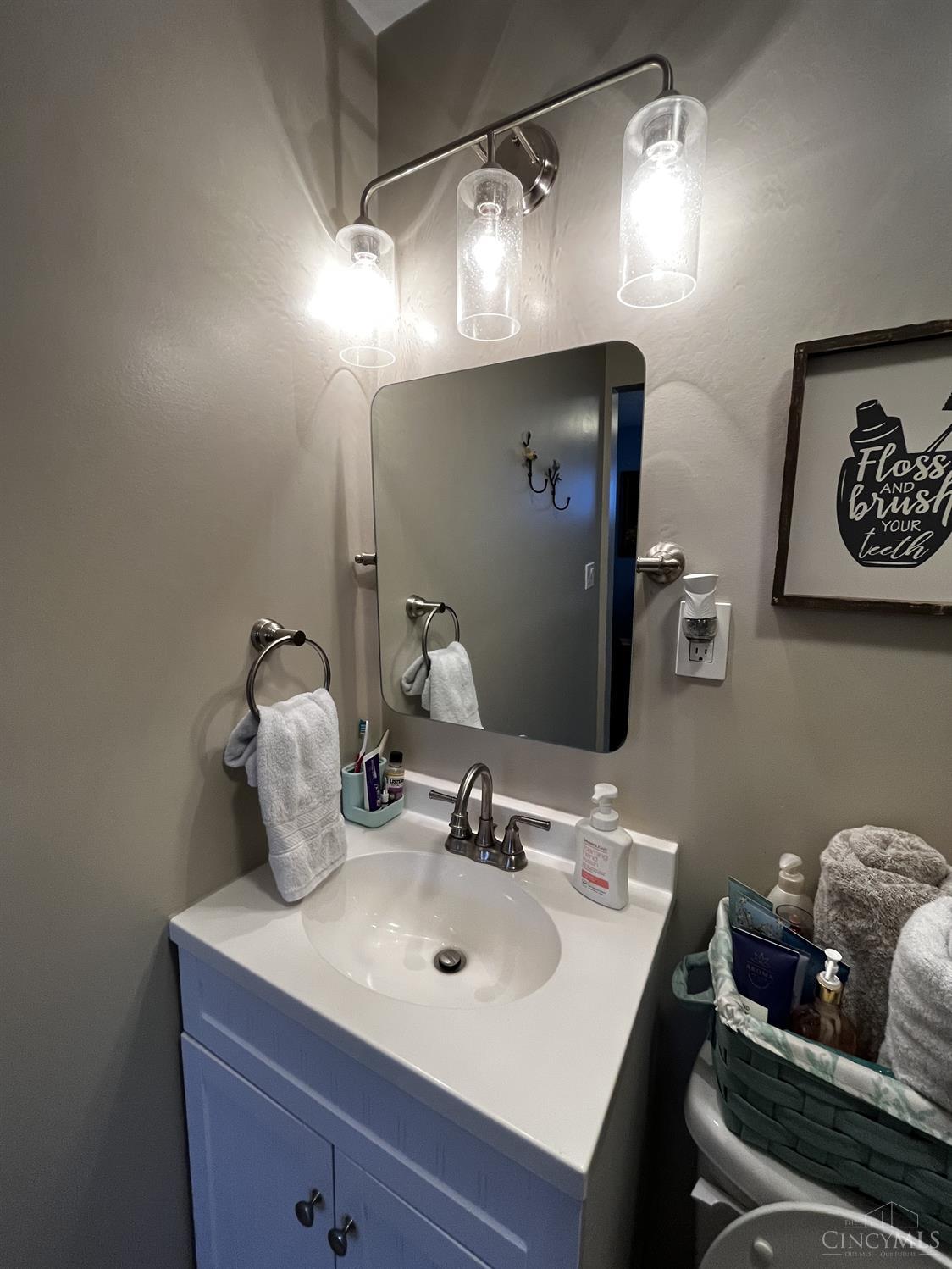 5195 Rybolt Road Cincinnati, OH 45248 - Photo 20 of 25