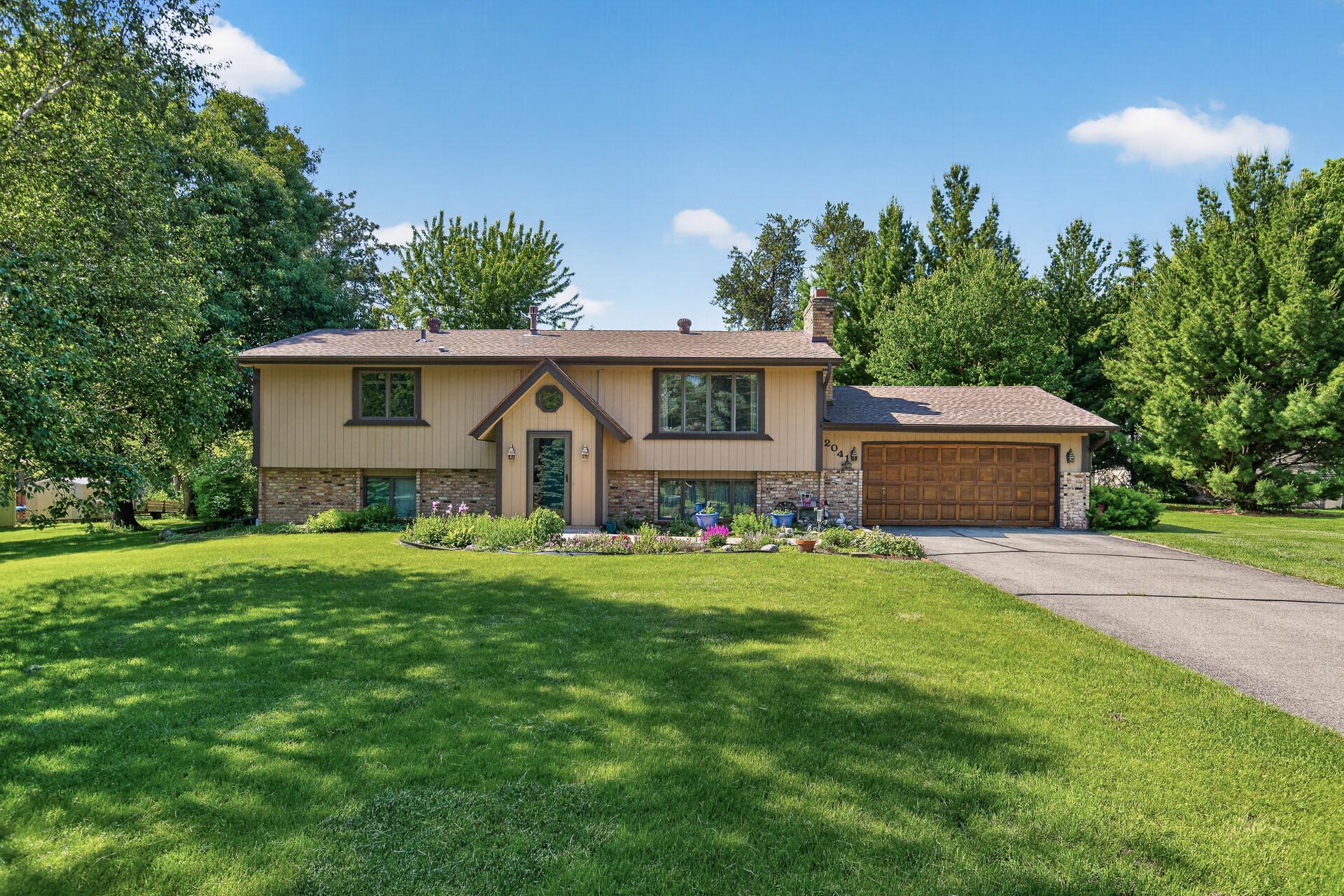 2041 West 65th Street Excelsior, MN 55331 - Photo 1 of 9
