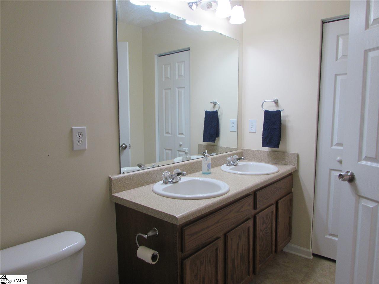 144 Wickersham Way Easley, SC 29642 - Photo 17 of 21 Gallery Image 17