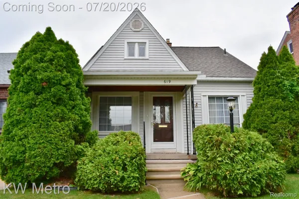 $2,100 | 619 North Elizabeth Street, Dearborn, MI 48128
