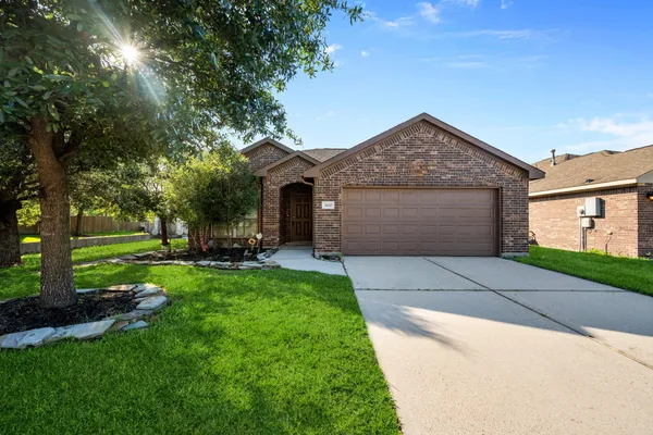 $275,000 | 3027 Lockeridge Village Drive, Spring, TX 77386