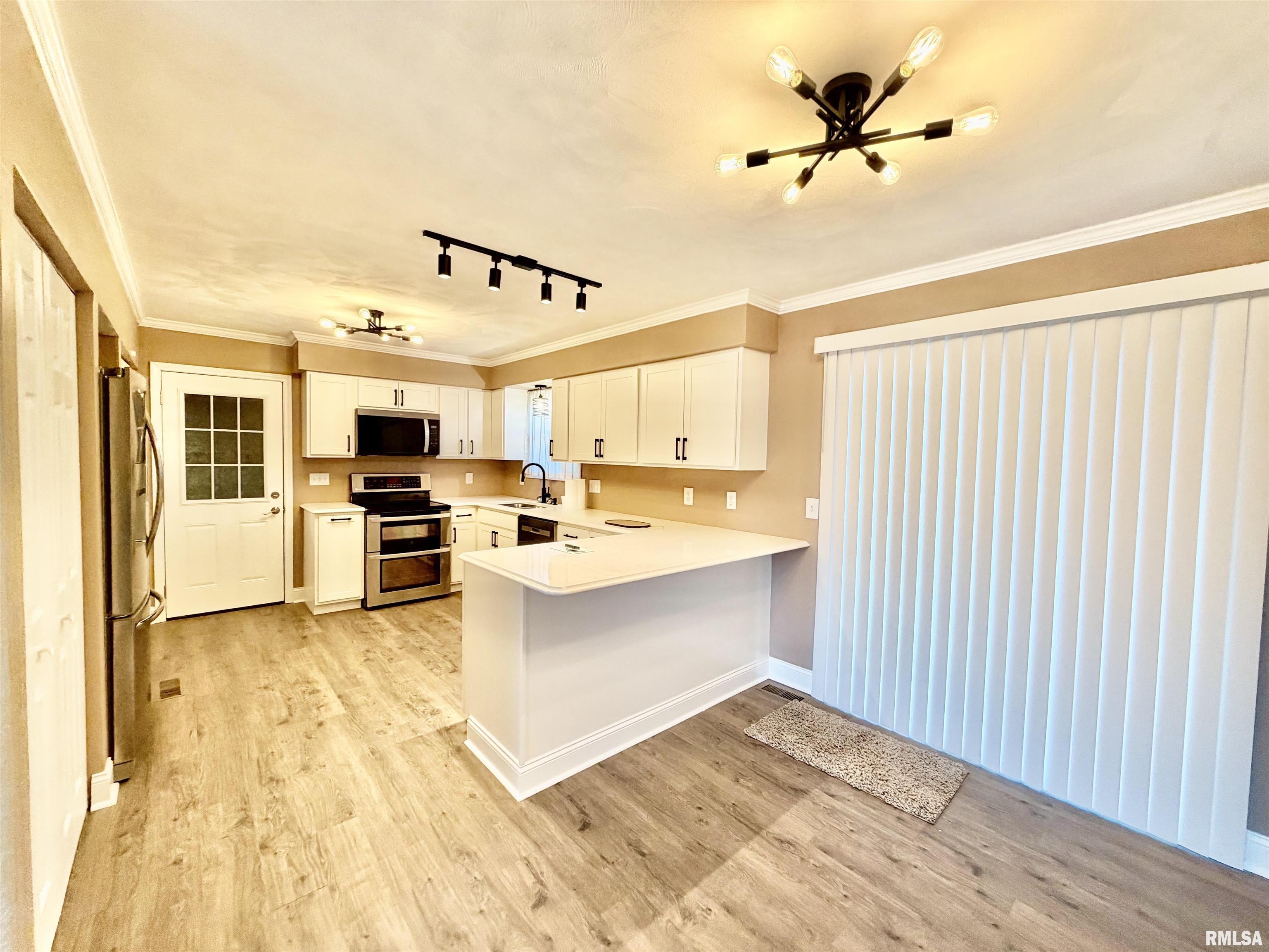 508 Marquis Avenue Centralia, IL 62801 - Photo 5 of 13