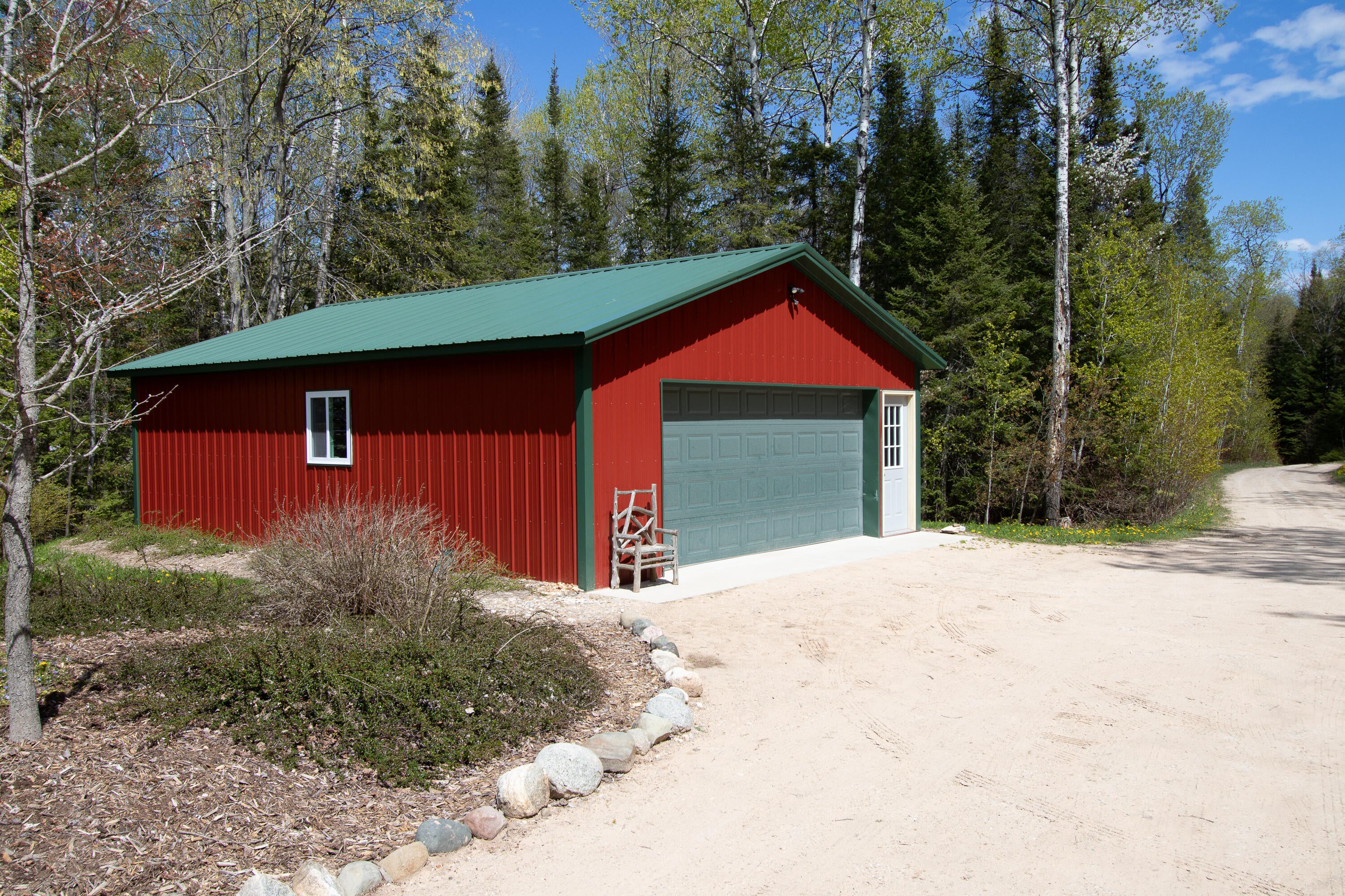 16231 Nipigon Road Cheboygan, MI 49721 - Photo 5 of 26 Gallery Image 5