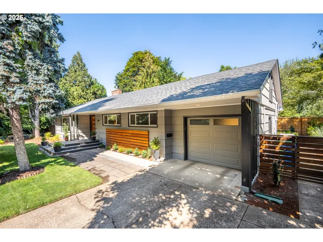 $819,000 | 2015 Eastwood Lane, Eugene, OR 97401