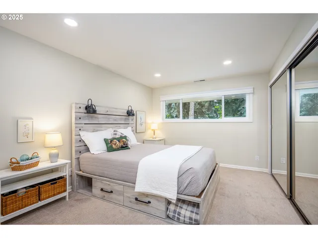 $819,000 | 2015 Eastwood Lane, Eugene, OR 97401