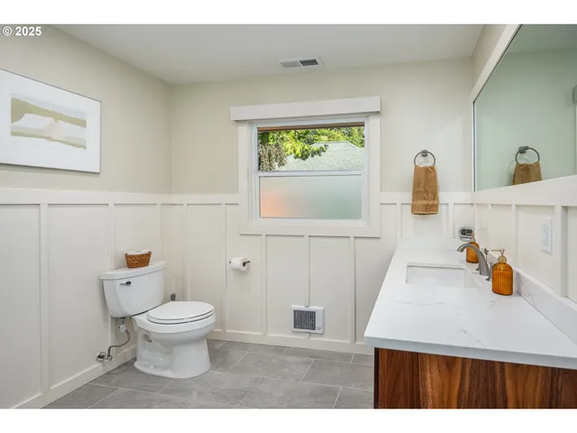 $819,000 | 2015 Eastwood Lane, Eugene, OR 97401