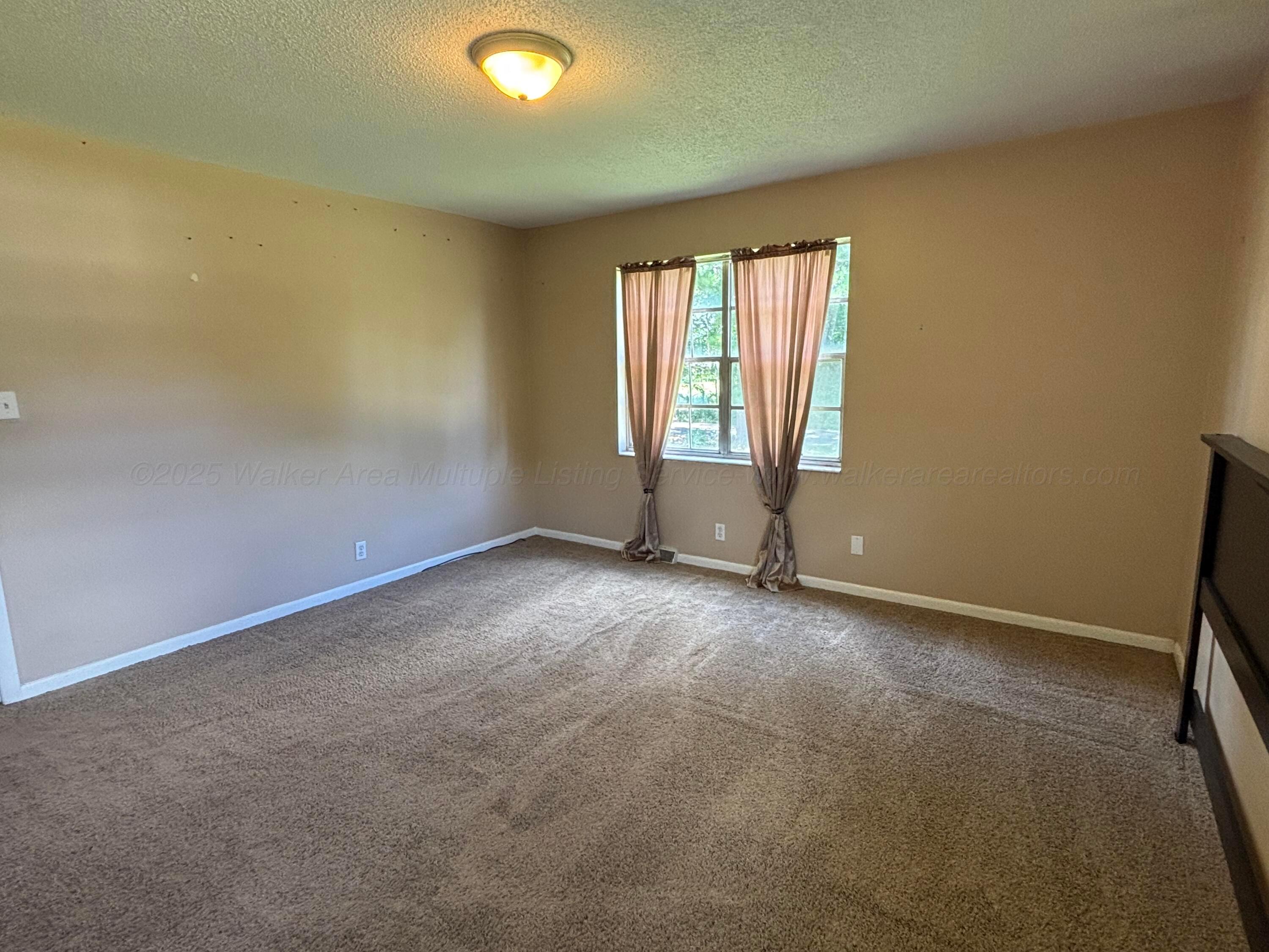 739 Old Warrior Road Sumiton, AL 35148 - Photo 25 of 42 Guest bedroom