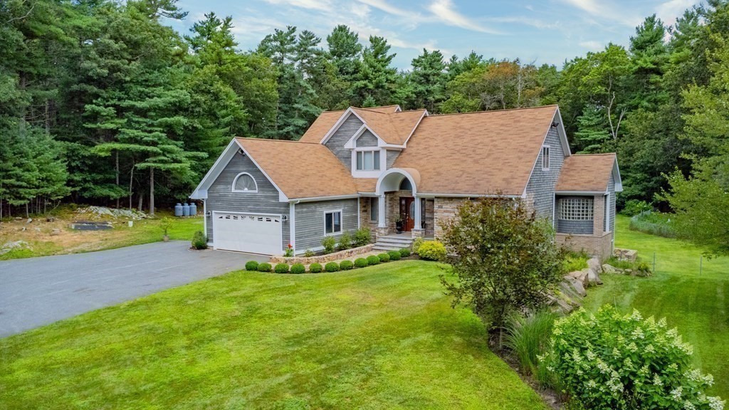 28 Gammons Road Acushnet, MA 02743 - Photo 39 of 39 an aerial view of a house
