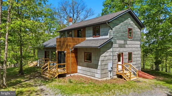 $799,900 | 446 Broomgrass Way, Gerrardstown, WV 25420
