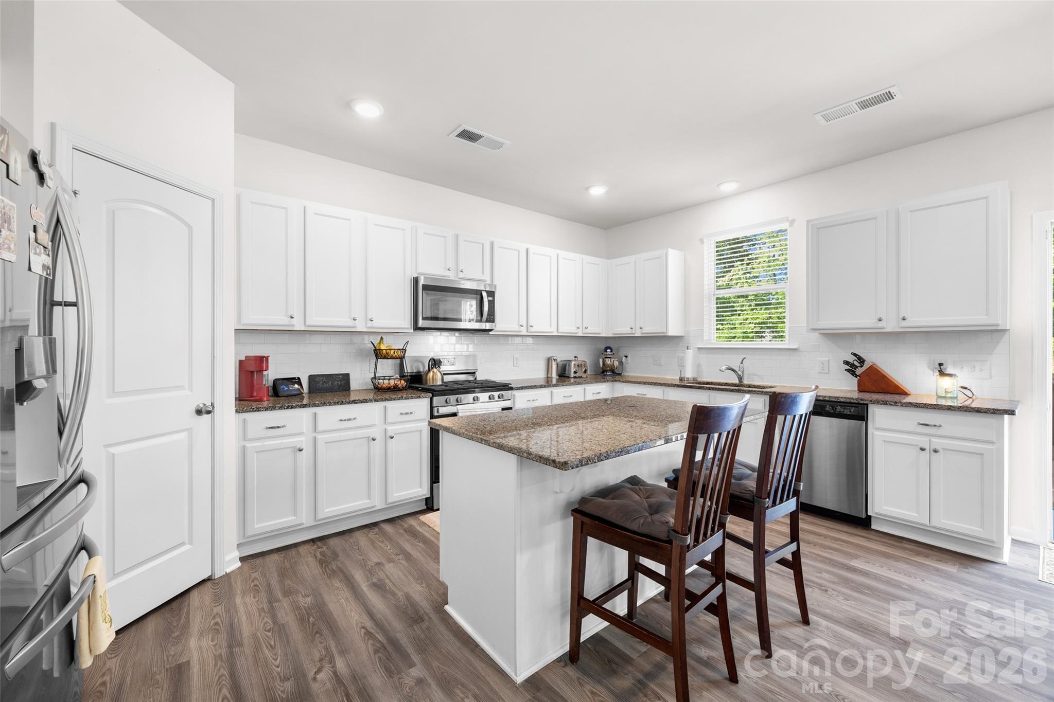 2233 Sussex Road York, SC 29745 - Photo 7 of 30