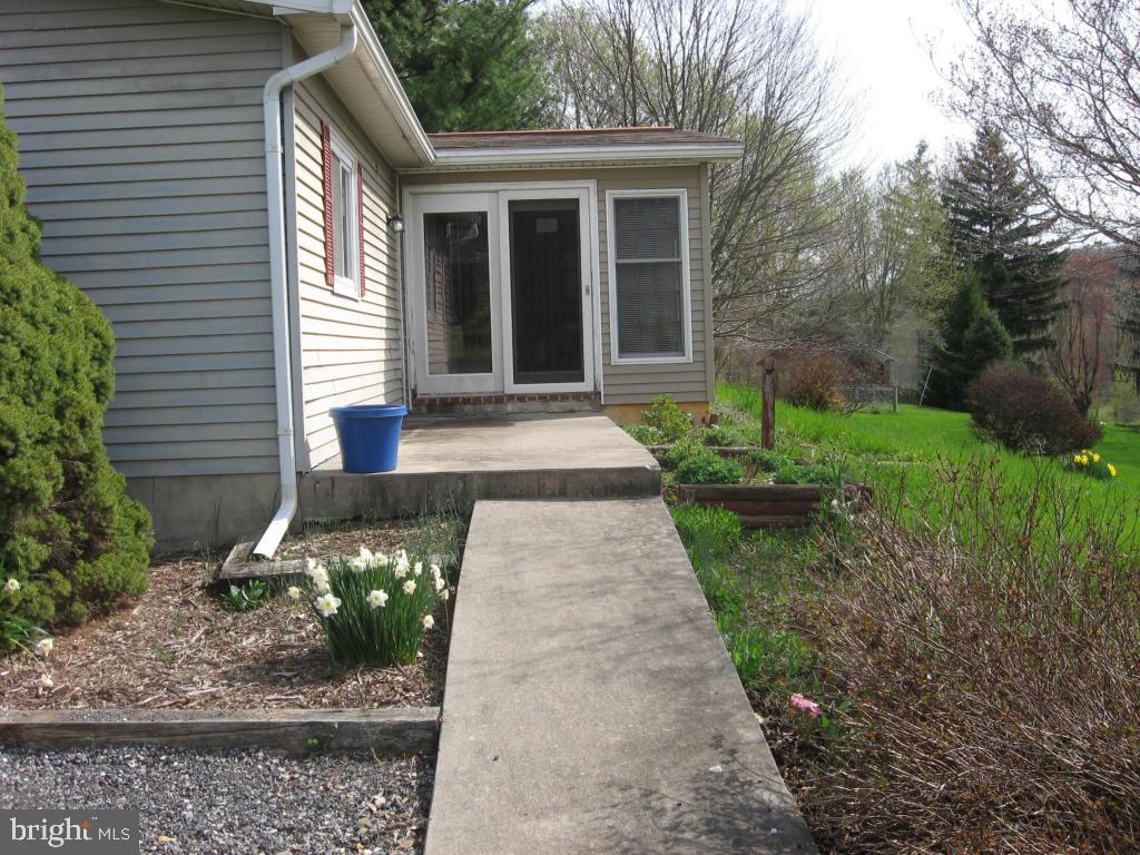 1952 Spruce Grove Road Oxford, PA 19363 - Photo 12 of 14 Gallery Image 12