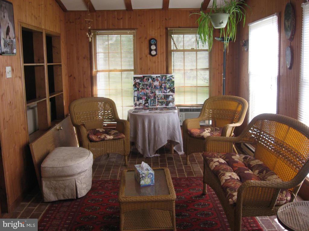 1952 Spruce Grove Road Oxford, PA 19363 - Photo 6 of 14 Gallery Image 6