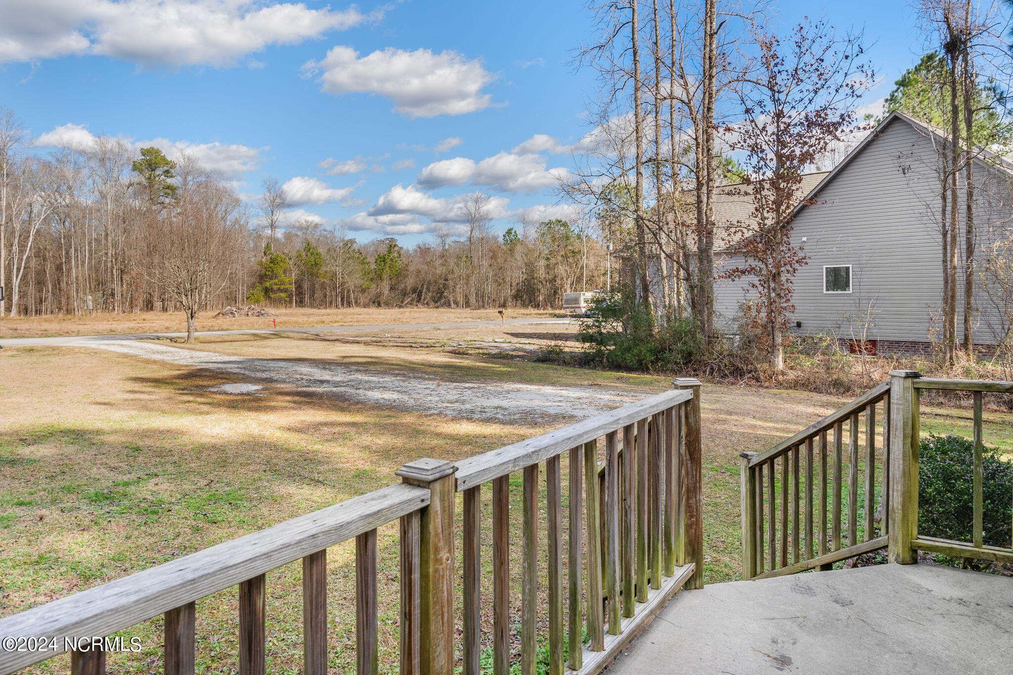 242 Shingle Brook Road New Bern, NC 28560 - Photo 15 of 49 Front