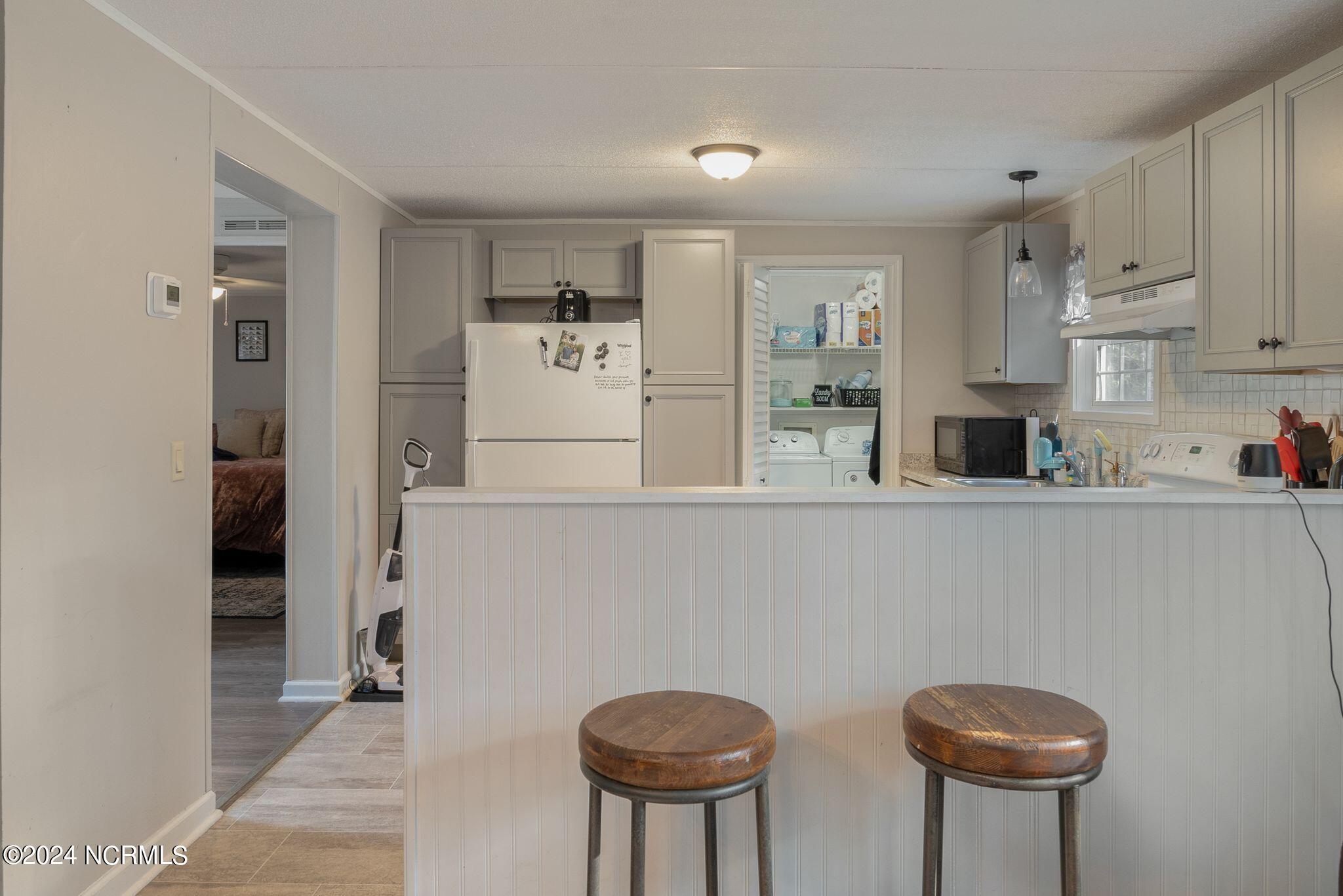 242 Shingle Brook Road New Bern, NC 28560 - Photo 21 of 49 Kitchen