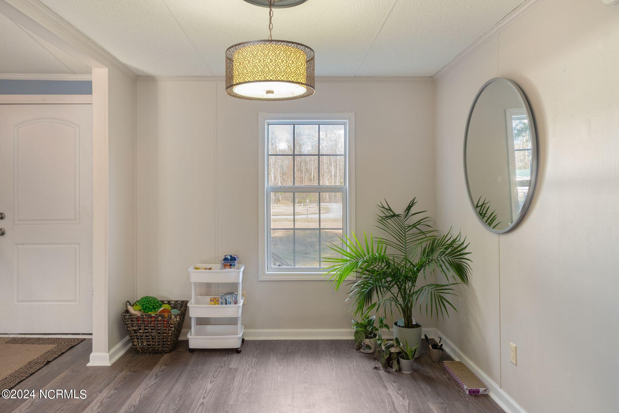 242 Shingle Brook Road New Bern, NC 28560 - Photo 23 of 49 Dining Room