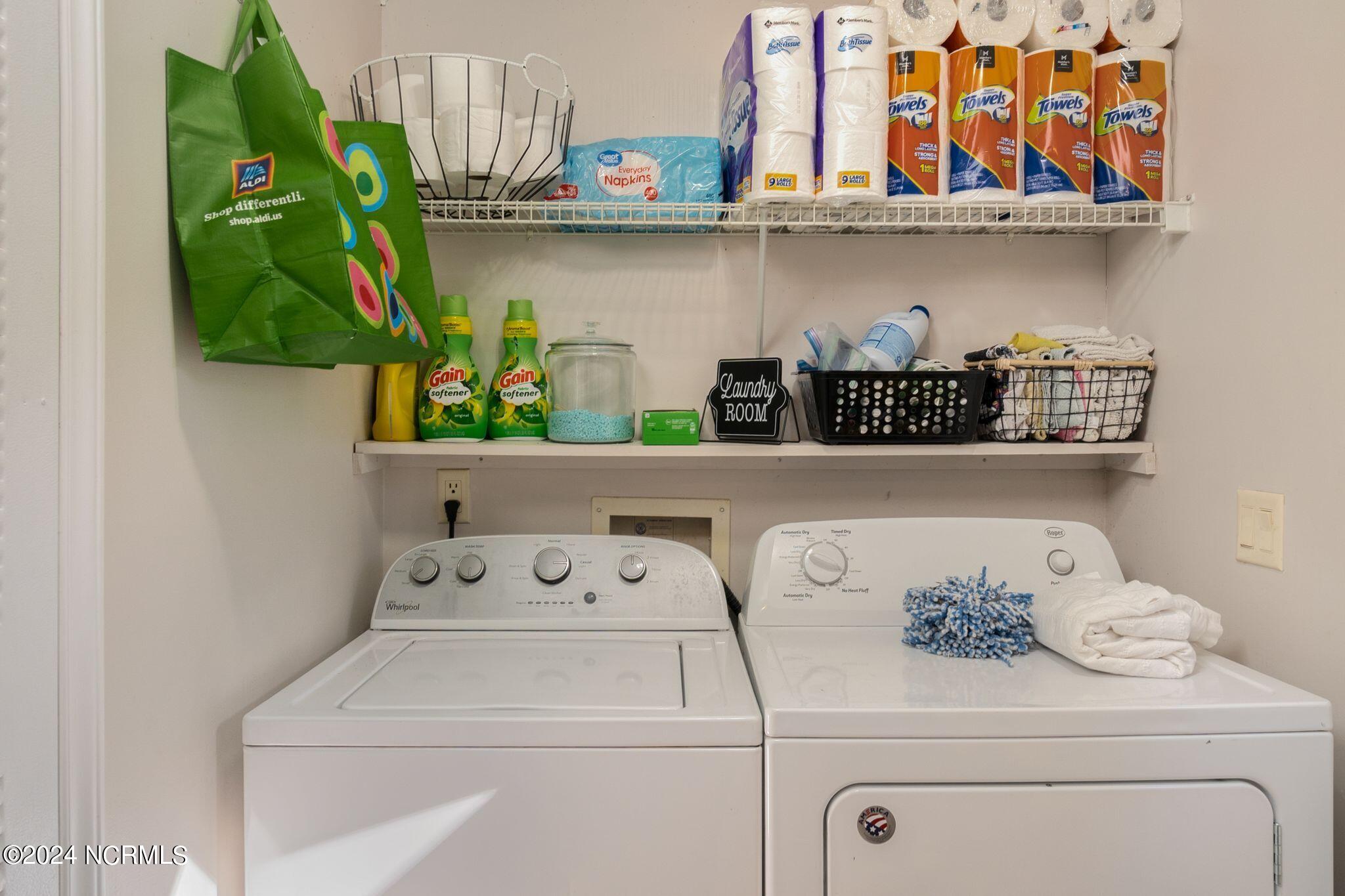 242 Shingle Brook Road New Bern, NC 28560 - Photo 30 of 49 Laundry Room