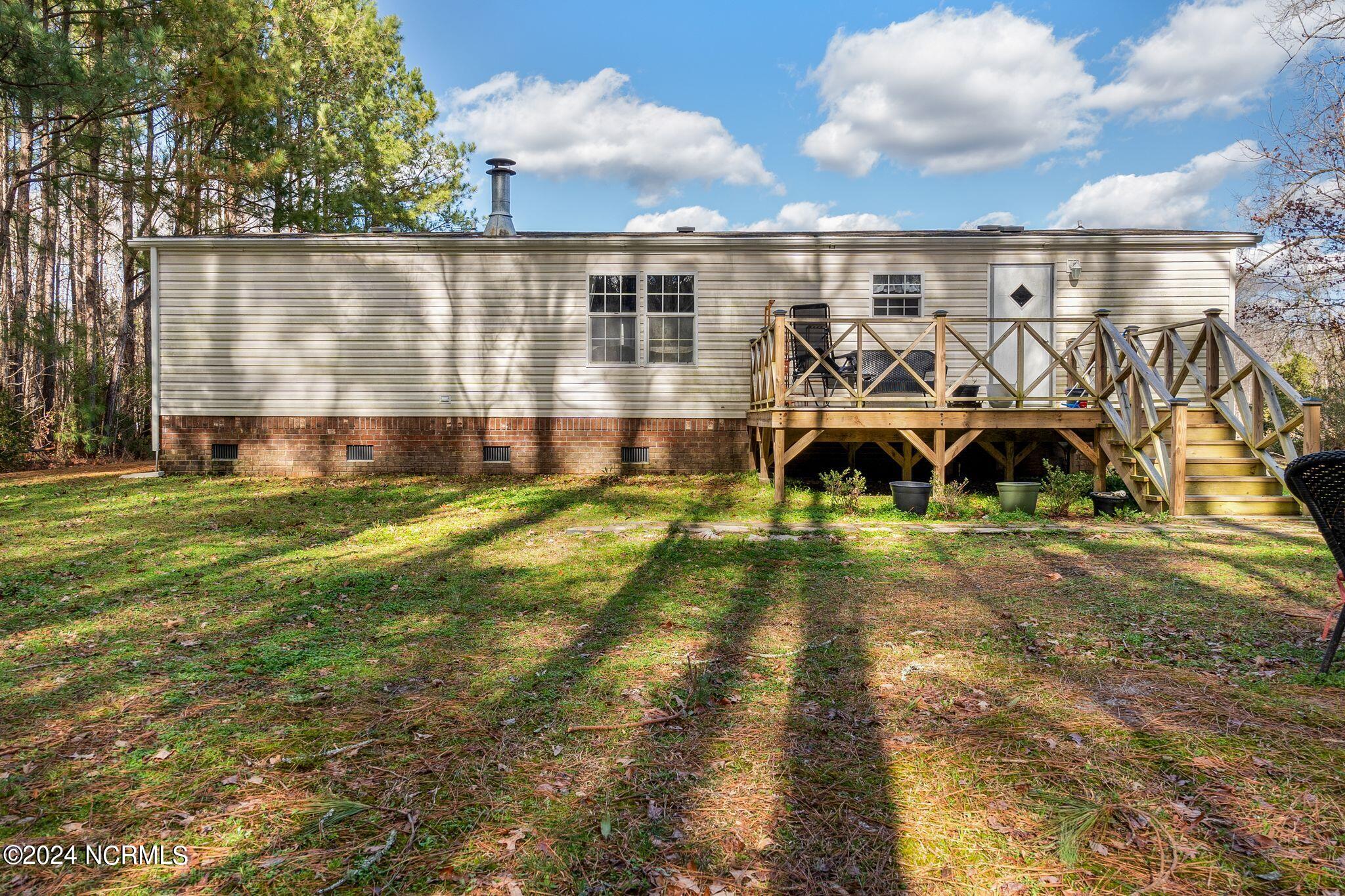 242 Shingle Brook Road New Bern, NC 28560 - Photo 5 of 49 Back