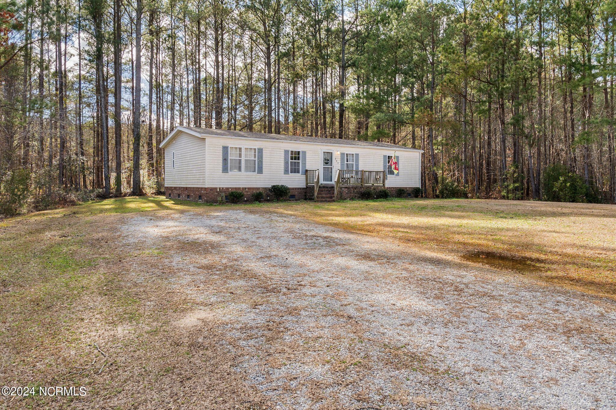 242 Shingle Brook Road New Bern, NC 28560 - Photo 7 of 49 Front