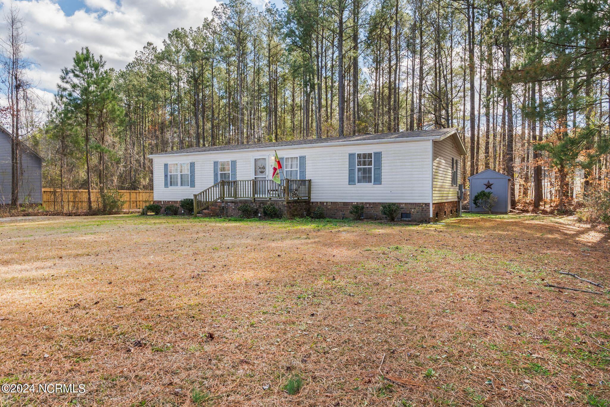 242 Shingle Brook Road New Bern, NC 28560 - Photo 9 of 49 Front
